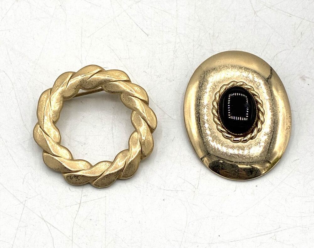 Vintage Sarah Coventry Brooch Lot of 2 Gold Tone Wreath Black Cabochon Pins